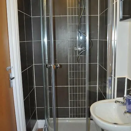 Cambridge Street 1 Bedroom Flat *
