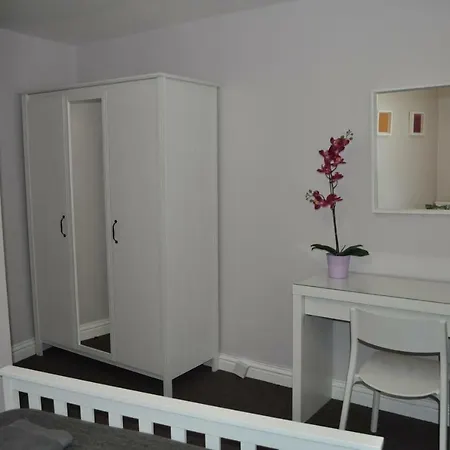 شقة Cambridge Street 1 Bedroom Flat *